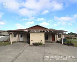 4812 27th St W in Bradenton, FL - Building Photo