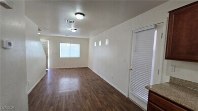 4121 Story Rock St in Las Vegas, NV - Building Photo - Building Photo