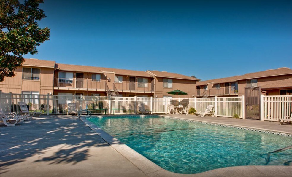 Quail Run Apartments and Nearby Kerman Apartments For Rent