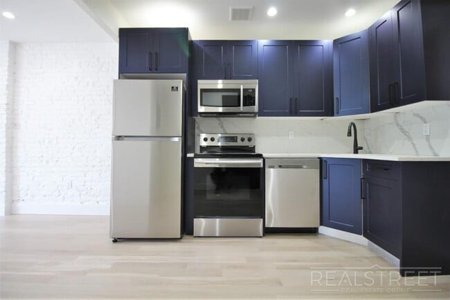 NEW 1 BED in Bushwick! in Brooklyn, NY - Building Photo - Building Photo