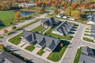 The Villas at Bakers Ridge in Strongsville, OH - Building Photo - Building Photo