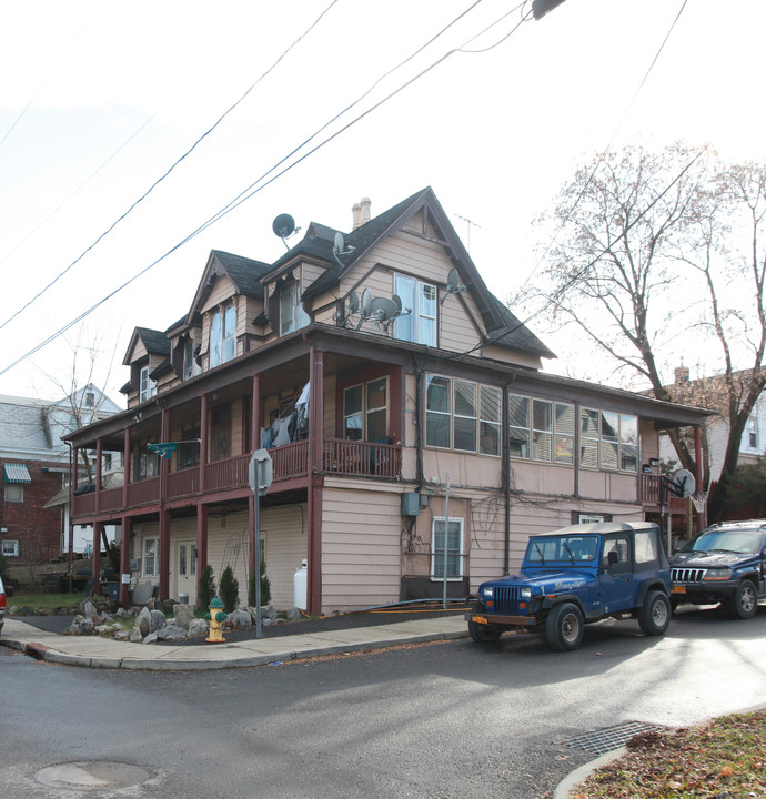 17 Depot St in Catskill, NY - Building Photo