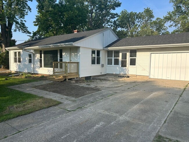 property at 55 Hayes Leonard Rd