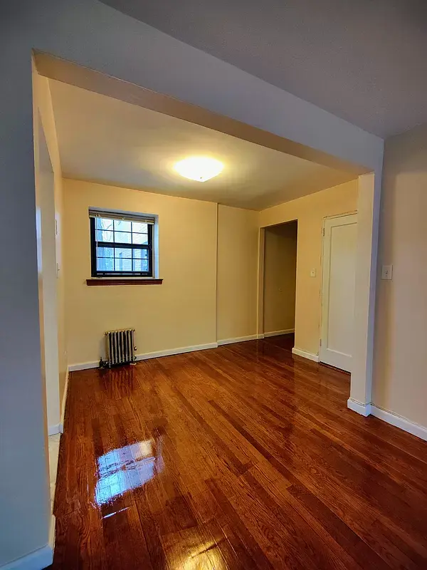 7837 Main St, Unit 1D in Flushing, NY - Building Photo - Building Photo