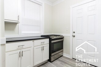 1417 W Hutchinson St, Unit 1 in Chicago, IL - Foto de edificio - Building Photo