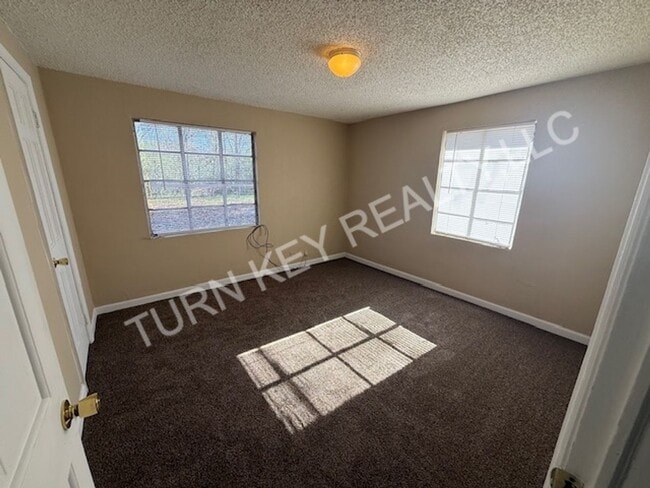 524 Ozark Ct in Birmingham, AL - Building Photo - Building Photo