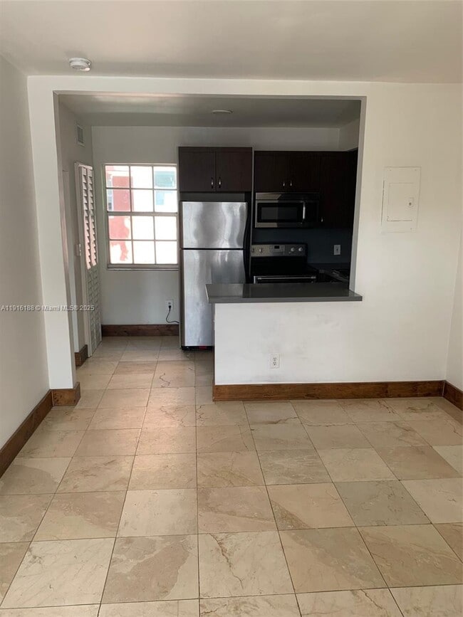 551 NE 62nd St in Miami, FL - Building Photo - Building Photo