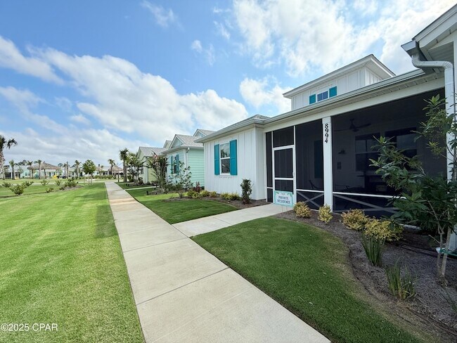 8994 Parrot Pl in Panama City Beach, FL - Building Photo - Building Photo