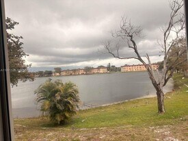 18707 NE 2nd Ave in Miami, FL - Building Photo