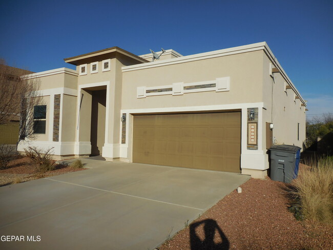 11332 Blue Barrel St in El Paso, TX - Building Photo - Building Photo