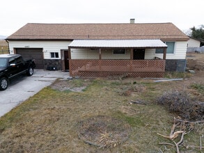 4467 W 49th S in Idaho Falls, ID - Building Photo - Building Photo