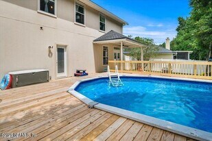 2587 Watermill Dr in Orange Park, FL - Building Photo