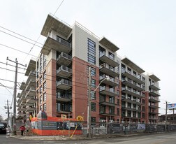 Showcase Lofts in Toronto, ON - Building Photo