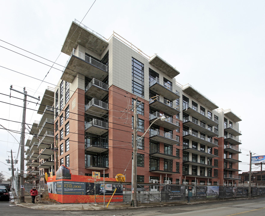 Showcase Lofts in Toronto, ON - Building Photo