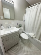 Cedar Towers in Cambridge, ON - Building Photo - Building Photo