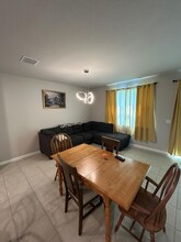 5630 Enclave Dr in West Palm Beach, FL - Building Photo - Building Photo