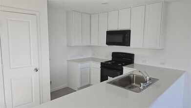 12128 Morgan Dr in Aubrey, TX - Building Photo - Building Photo