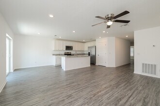 206 Linda Ln in Auburndale, FL - Building Photo - Building Photo