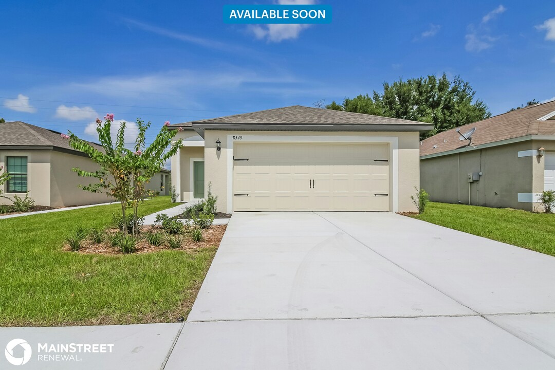 8549 Silverbell Loop in Brooksville, FL - Building Photo