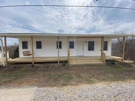 2599 Peppers Ferry Rd NW in Christiansburg, VA - Building Photo