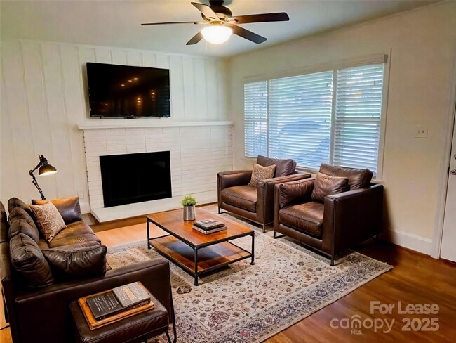 property at 5132 Unaka Ave