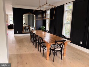 153 Quincy St in Chevy Chase, MD - Foto de edificio - Building Photo