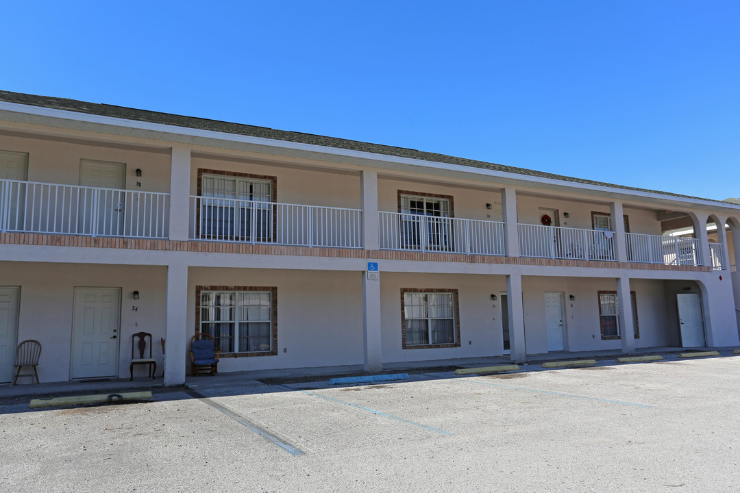 Mariner Apartments of Spring Hill in Spring Hill, FL - Building Photo