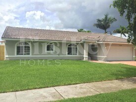 12749 SW 207th Terrace in Miami, FL - Building Photo