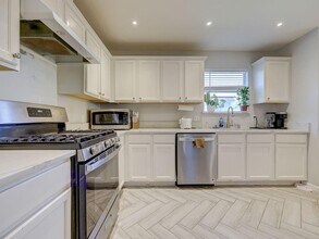148 Sapphire Lake Dr in Kyle, TX - Building Photo - Building Photo