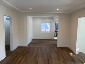 4131 W 107th St in Inglewood, CA - Foto de edificio - Building Photo