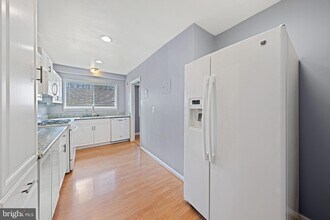 10620 Weymouth St, Unit 1 in Bethesda, MD - Building Photo - Building Photo