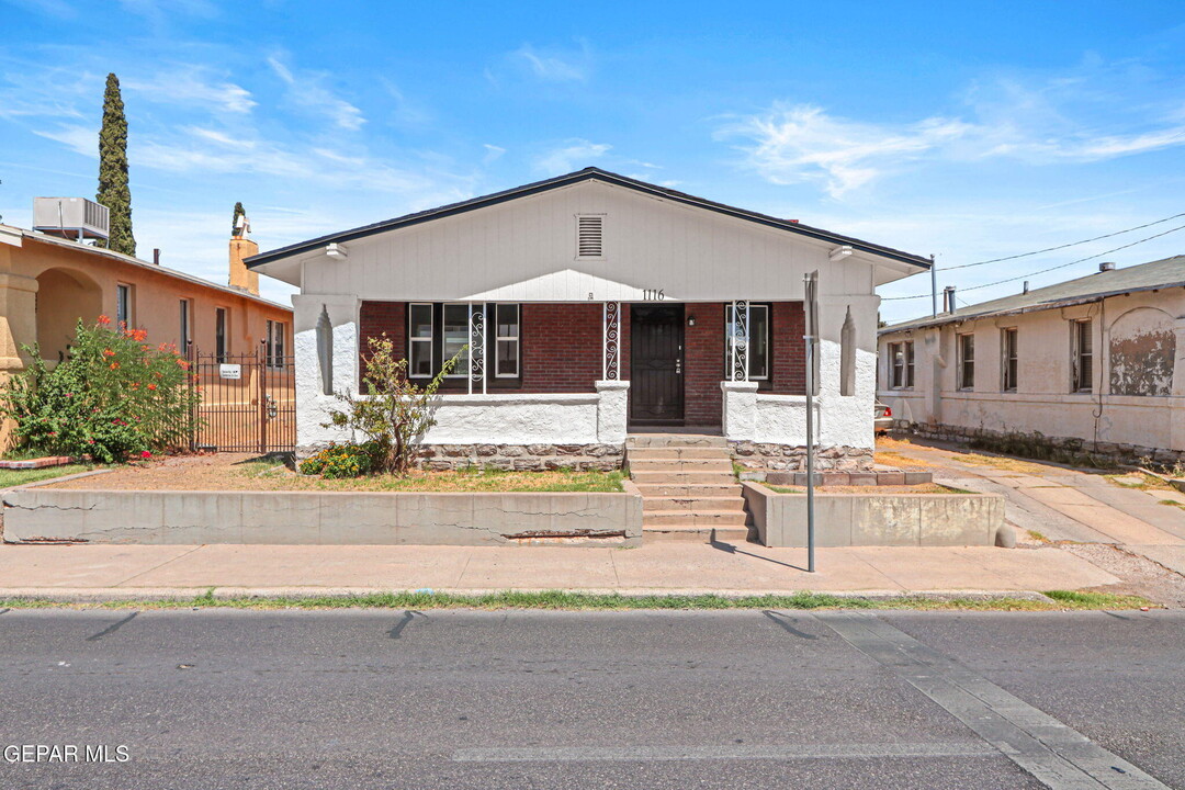 1116 N Copia St in El Paso, TX - Building Photo