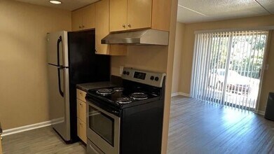 5305 TN-58 in Chattanooga, TN - Building Photo - Building Photo