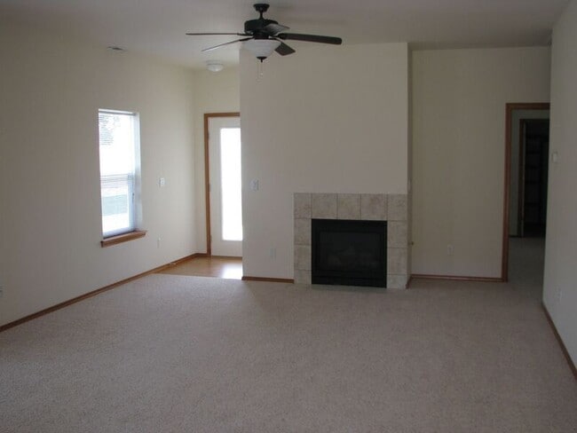 7806 W 5th Ave in Kennewick, WA - Building Photo - Building Photo