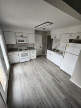 139 N Washington St, Unit 5 in Clinton, MO - Foto de edificio - Building Photo