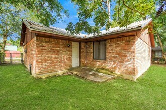 707 S Franklin Ave in Cleveland, TX - Building Photo - Building Photo