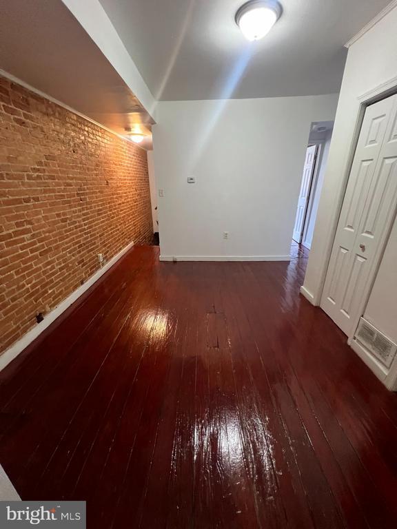 property at 1443 Light St