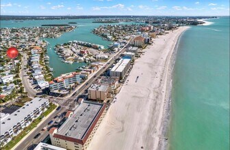 200 140th Ave E in Madeira Beach, FL - Building Photo - Building Photo