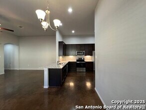 1496 Lucille St in Seguin, TX - Building Photo - Building Photo