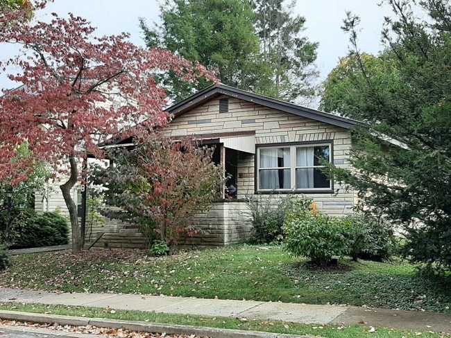 238 Crestmont Ave in State College, PA - Building Photo - Building Photo