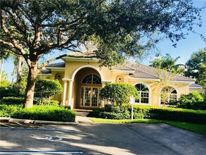 5809 NW 48th Ave in Coconut Creek, FL - Building Photo - Building Photo