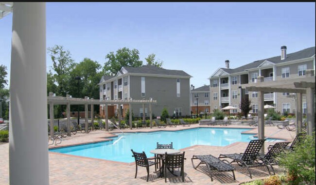 Eagle Harbor Apartments in Carrollton, VA - Building Photo - Building Photo