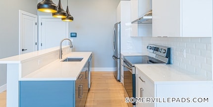 60 Cross St in Somerville, MA - Building Photo - Building Photo