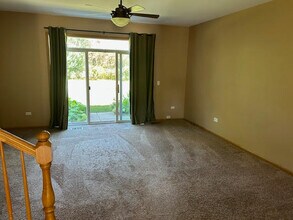 1232 S Candlestick Way in Waukegan, IL - Building Photo - Building Photo