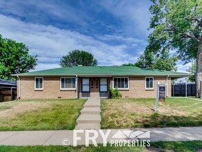 2080 S Pearl St in Denver, CO - Foto de edificio - Building Photo