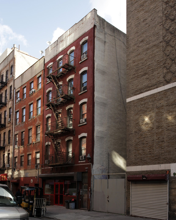 22 Ludlow St in New York, NY - Building Photo