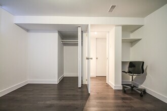 1148 Woodroffe Ave in Ottawa, ON - Building Photo - Building Photo