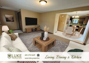 4809 S Tennis Ln in Sioux Falls, SD - Building Photo - Building Photo