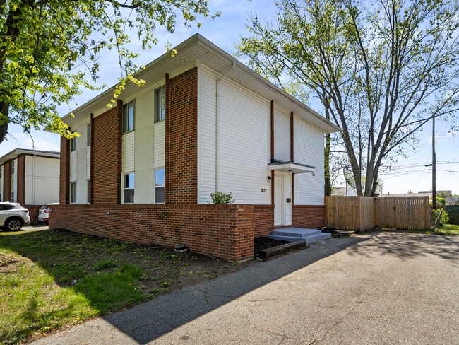 3027-3029 Rotunda Ct S, Unit 3027 Rotunda Court South in Columbus, OH - Building Photo - Building Photo