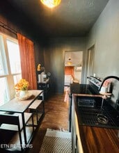 3500 Sevier Ave in Knoxville, TN - Foto de edificio - Building Photo